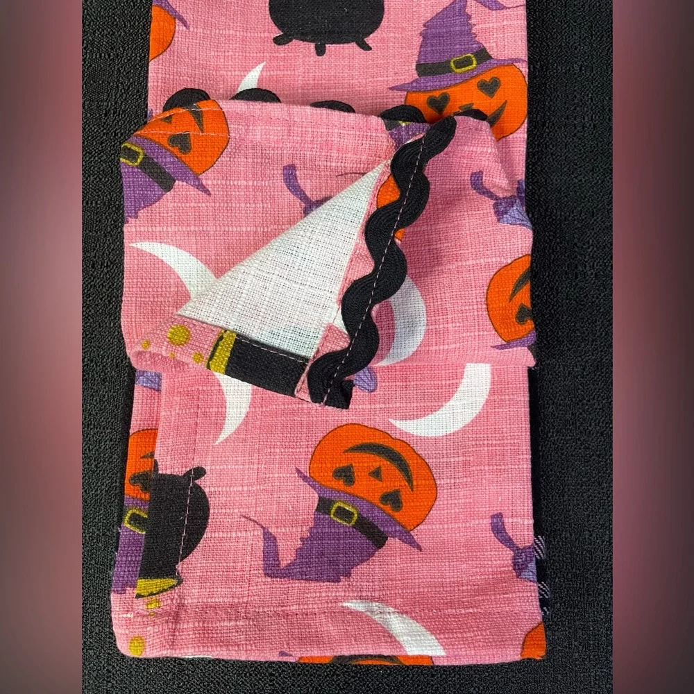 Pink & Black Halloween Kitchen Towels 2 ct Pumpkins Kettles Moon Plaid NEW NWT